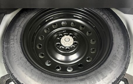 Toyota RAV4, 2025 год, 4 600 000 рублей, 32 фотография