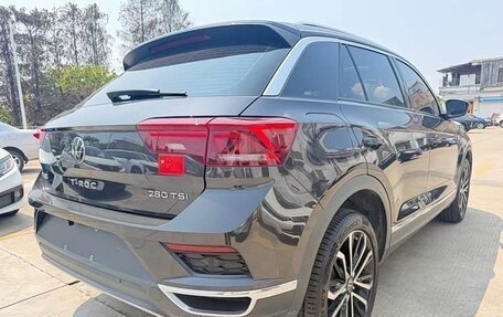 Volkswagen T-Roc I, 2022 год, 1 766 978 рублей, 4 фотография