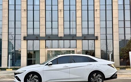 Hyundai Elantra, 2023 год, 1 537 600 рублей, 2 фотография