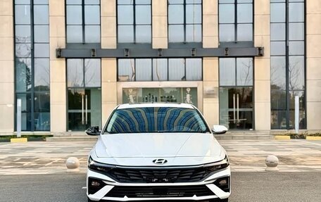 Hyundai Elantra, 2023 год, 1 537 600 рублей, 4 фотография