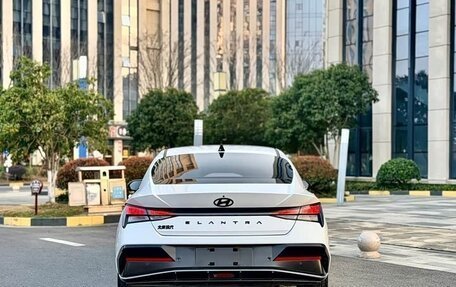 Hyundai Elantra, 2023 год, 1 537 600 рублей, 5 фотография