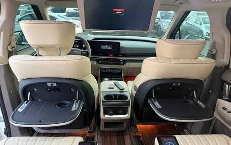 KIA Carnival, 2025 год, 7 344 757 рублей, 7 фотография