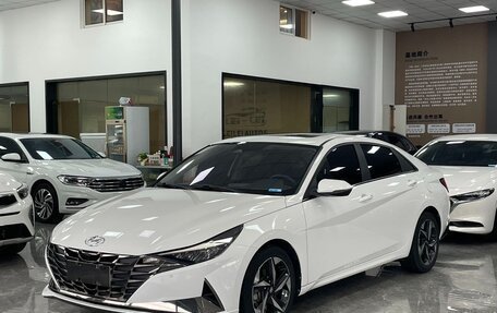 Hyundai Elantra, 2022 год, 1 240 000 рублей, 1 фотография