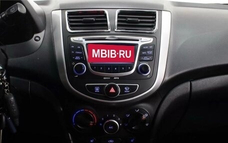 Hyundai Solaris II рестайлинг, 2013 год, 899 000 рублей, 3 фотография