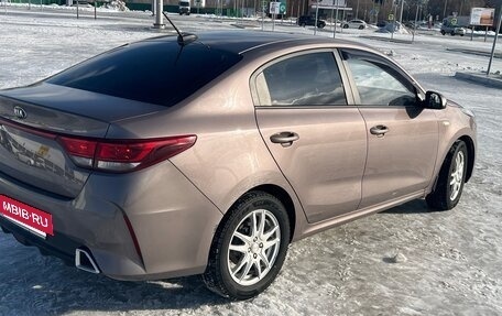 KIA Rio IV, 2021 год, 1 390 000 рублей, 2 фотография