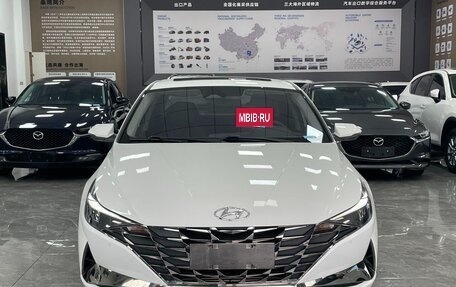 Hyundai Elantra, 2022 год, 1 240 000 рублей, 2 фотография