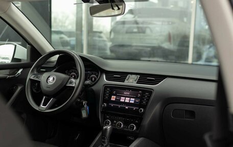 Skoda Octavia, 2019 год, 1 995 000 рублей, 10 фотография