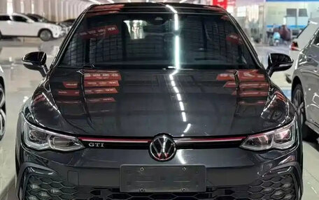 Volkswagen Golf VIII, 2021 год, 1 459 000 рублей, 1 фотография