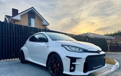 Toyota Yaris, 2021 год, 3 950 000 рублей, 1 фотография