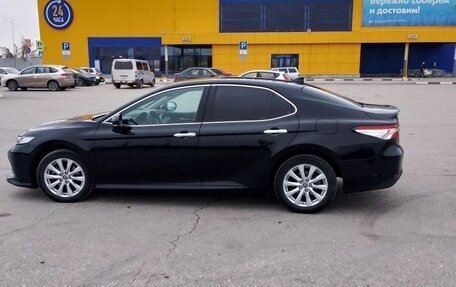 Toyota Camry, 2018 год, 2 500 000 рублей, 1 фотография