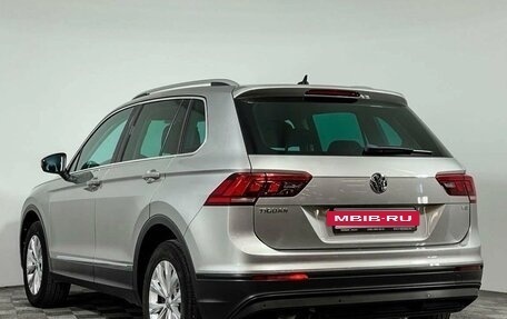 Volkswagen Tiguan II, 2017 год, 2 650 000 рублей, 5 фотография