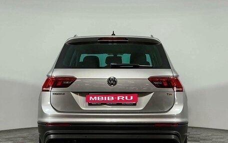 Volkswagen Tiguan II, 2017 год, 2 650 000 рублей, 6 фотография