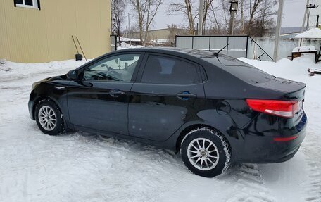 KIA Rio III рестайлинг, 2015 год, 900 000 рублей, 5 фотография