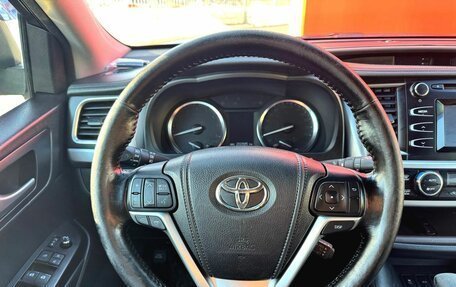 Toyota Highlander III, 2014 год, 2 650 000 рублей, 18 фотография