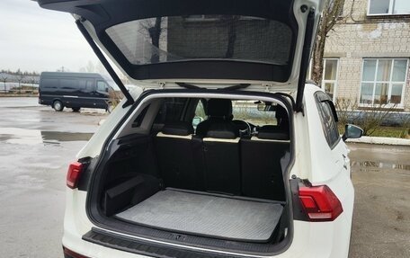 Volkswagen Tiguan II, 2019 год, 2 000 000 рублей, 6 фотография