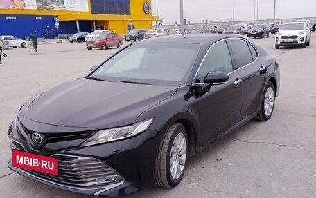 Toyota Camry, 2018 год, 2 500 000 рублей, 5 фотография