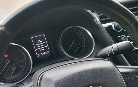 Toyota Camry, 2018 год, 2 500 000 рублей, 10 фотография