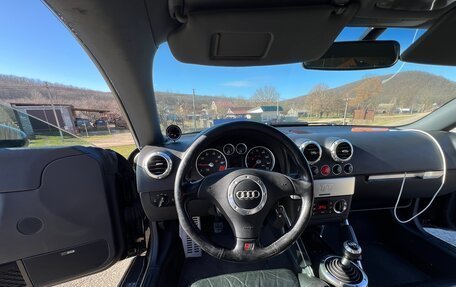 Audi TT, 2000 год, 780 000 рублей, 11 фотография