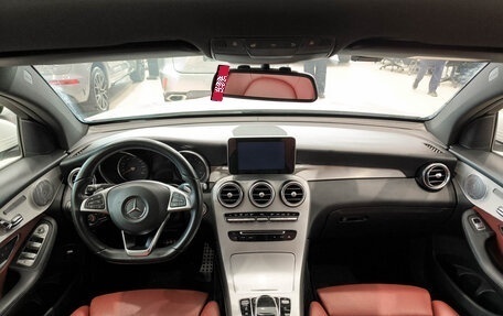 Mercedes-Benz GLC, 2017 год, 3 150 000 рублей, 14 фотография