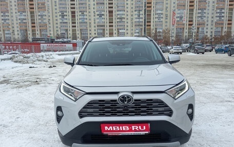 Toyota RAV4, 2020 год, 3 850 000 рублей, 1 фотография