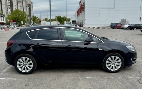 Opel Astra J, 2014 год, 970 000 рублей, 1 фотография