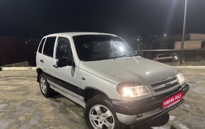 Chevrolet Niva I рестайлинг, 2003 год, 310 000 рублей, 1 фотография