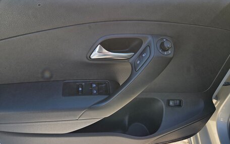 Volkswagen Polo VI (EU Market), 2014 год, 700 000 рублей, 14 фотография