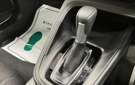 Honda Vezel, 2023 год, 1 670 325 рублей, 15 фотография