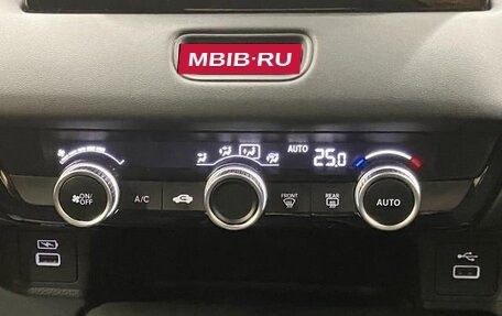 Honda Vezel, 2023 год, 1 670 325 рублей, 16 фотография