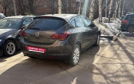 Opel Astra J, 2011 год, 850 000 рублей, 6 фотография