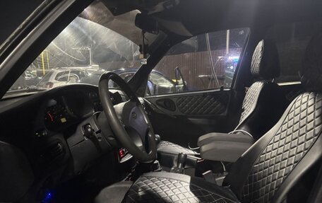 Chevrolet Niva I рестайлинг, 2003 год, 310 000 рублей, 11 фотография