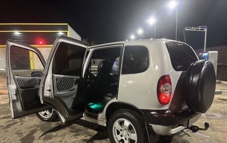 Chevrolet Niva I рестайлинг, 2003 год, 310 000 рублей, 12 фотография