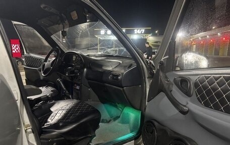 Chevrolet Niva I рестайлинг, 2003 год, 310 000 рублей, 22 фотография