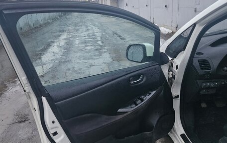 Nissan Leaf I, 2016 год, 1 420 000 рублей, 6 фотография