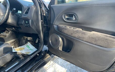 Honda Vezel, 2019 год, 1 520 000 рублей, 16 фотография