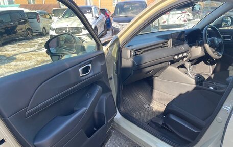 Honda Vezel, 2022 год, 1 600 000 рублей, 12 фотография