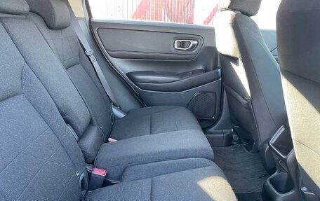 Honda Vezel, 2022 год, 1 600 000 рублей, 18 фотография