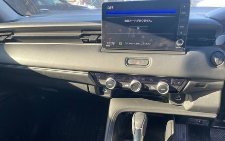 Honda Vezel, 2022 год, 1 600 000 рублей, 20 фотография