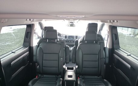 Peugeot Traveller I, 2021 год, 3 250 000 рублей, 15 фотография