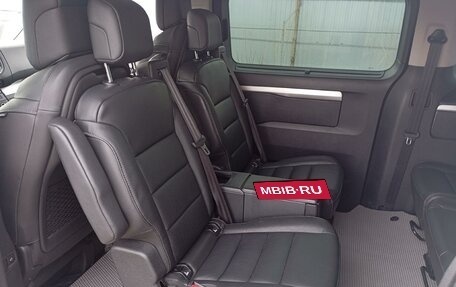 Peugeot Traveller I, 2021 год, 3 250 000 рублей, 13 фотография