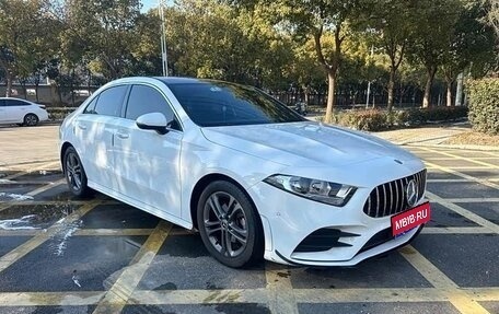 Mercedes-Benz A-Класс, 2021 год, 1 750 000 рублей, 1 фотография