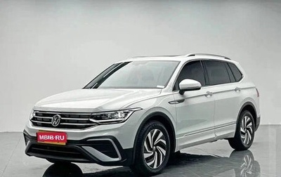 Volkswagen Tiguan II, 2022 год, 2 020 000 рублей, 1 фотография