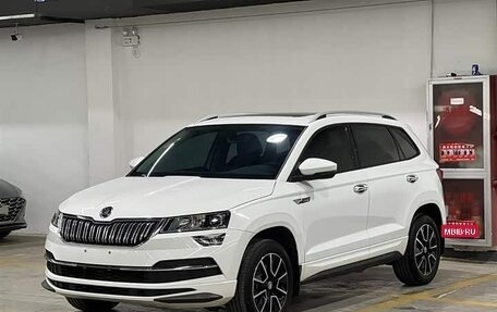 Skoda Karoq I, 2023 год, 2 350 000 рублей, 1 фотография