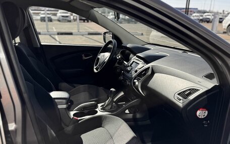 Hyundai ix35 I рестайлинг, 2013 год, 1 150 000 рублей, 20 фотография