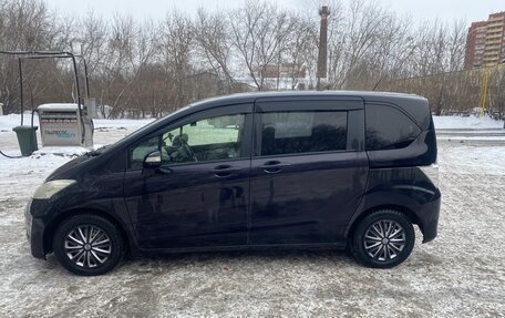 Honda Freed I, 2012 год, 1 099 000 рублей, 19 фотография