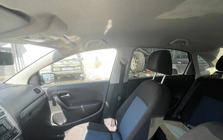 Volkswagen Polo VI (EU Market), 2013 год, 700 000 рублей, 5 фотография