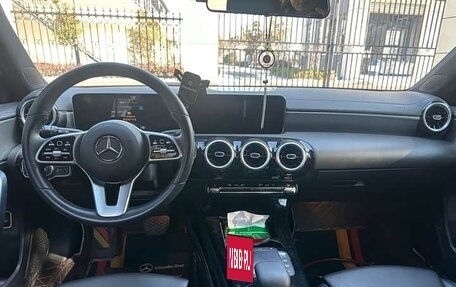 Mercedes-Benz A-Класс, 2021 год, 1 750 000 рублей, 7 фотография