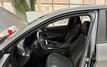 Hyundai Elantra, 2022 год, 1 330 000 рублей, 13 фотография