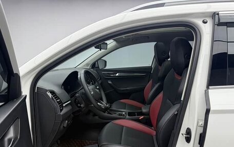 Skoda Karoq I, 2022 год, 2 232 000 рублей, 6 фотография