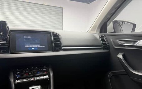 Skoda Karoq I, 2022 год, 2 232 000 рублей, 17 фотография